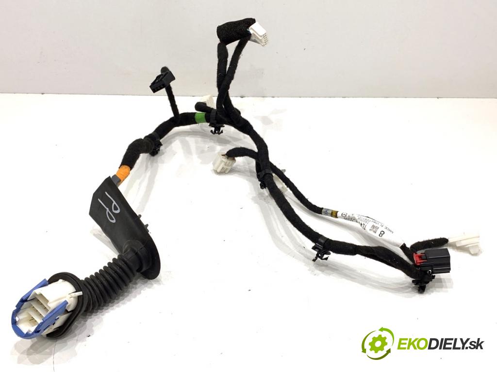 MAZDA CX-9 SUV 2016 184 kW 2.5 T AWD 2488 Káblovačka Dvere predný pravy