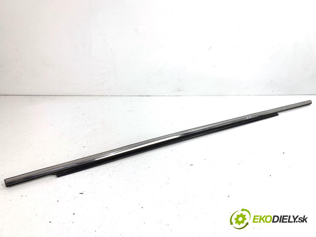 MAZDA CX-9 SUV 2016 184 kW 2.5 T AWD 2488 Lišta Sbírání: zad pravy 