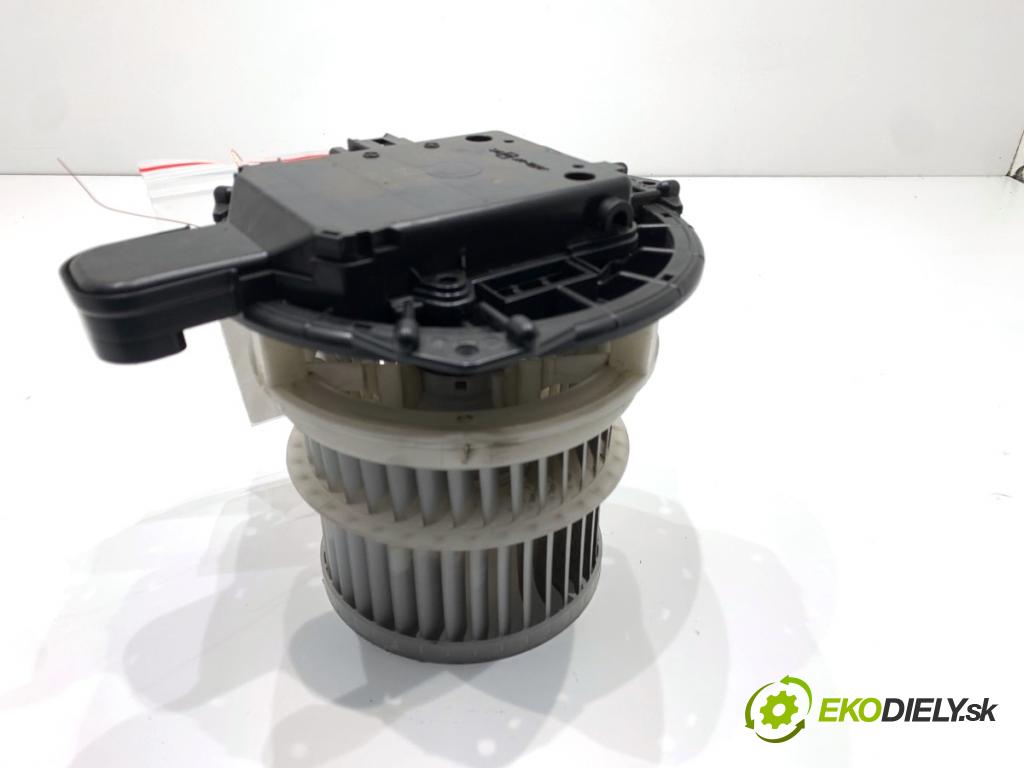 MAZDA CX-9 SUV 2016 184 kW 2.5 T AWD 2488 ventilátor kúrenia