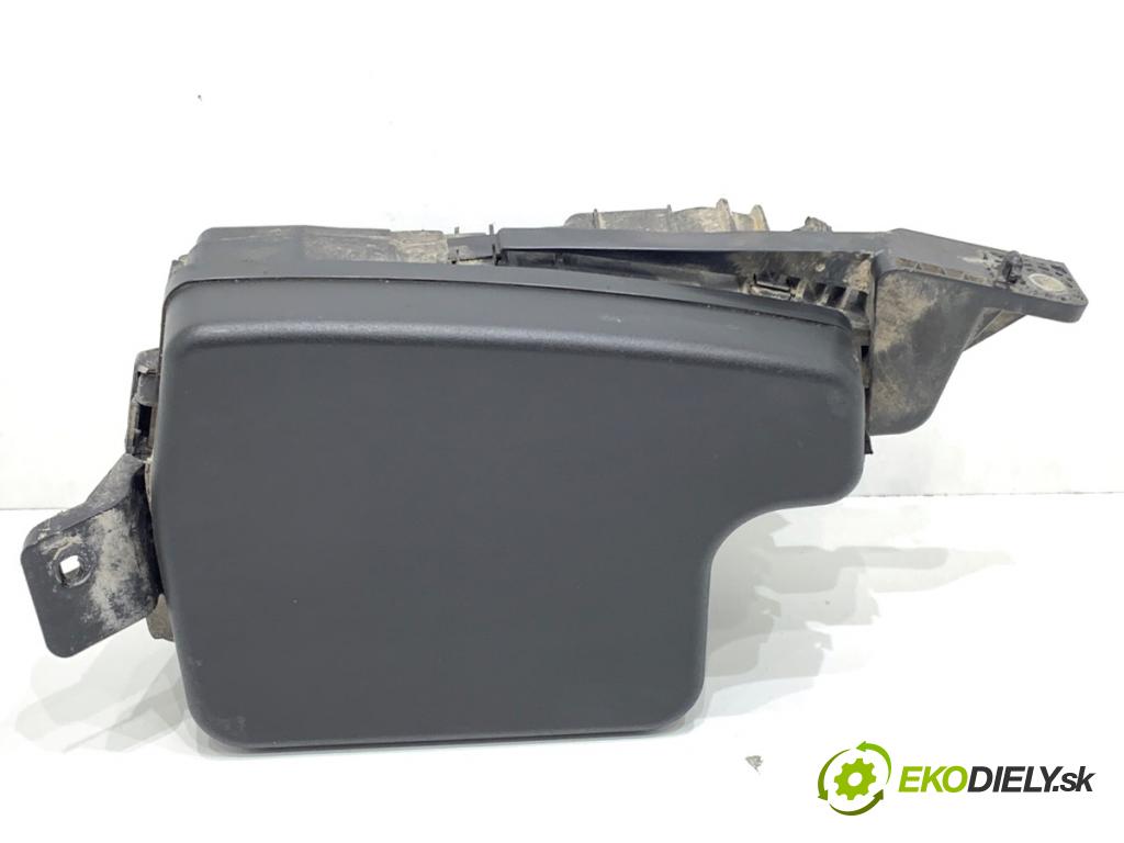 MAZDA CX-9 SUV 2016 184 kW 2.5 T AWD 2488 skříňka poistková KD45-66767 (Pojistková skříňka)