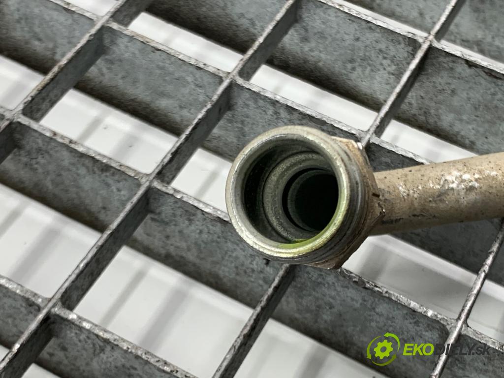 MAZDA CX-9 SUV 2016 184 kW 2.5 T AWD 2488 rúrka klimatizácie  (Rúrka klimatizácie)