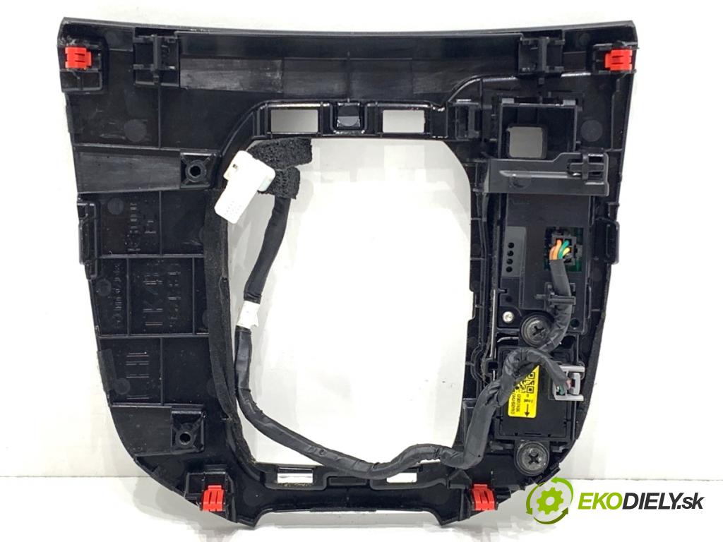 MAZDA CX-9 SUV 2016 184 kW 2.5 T AWD 2488 Rámček kryt TUNEL: TK4864341