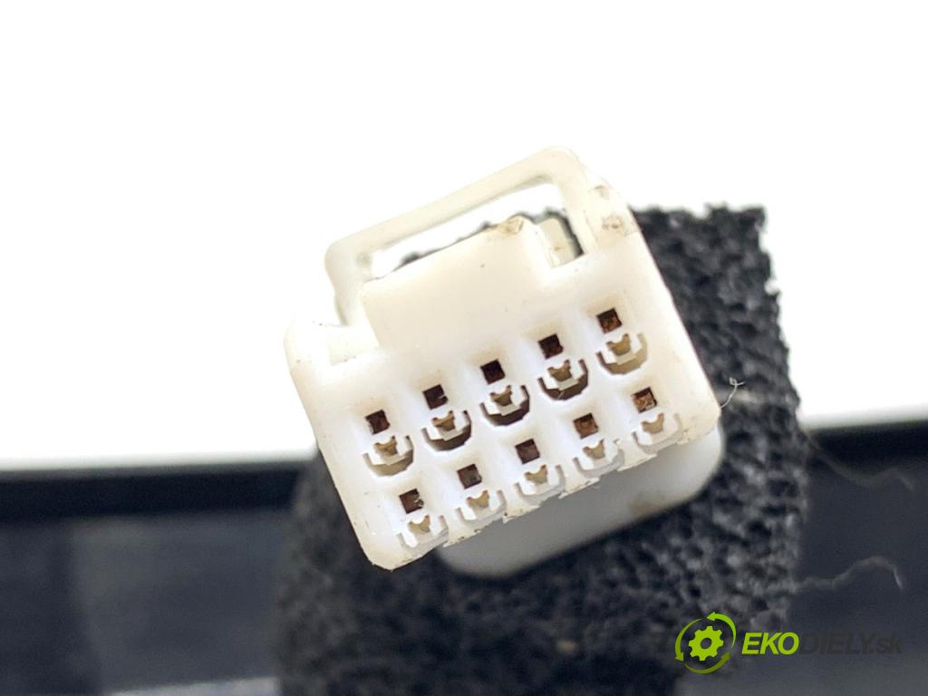 MAZDA CX-9 SUV 2016 184 kW 2.5 T AWD 2488 Rámček kryt TUNEL: TK4864341