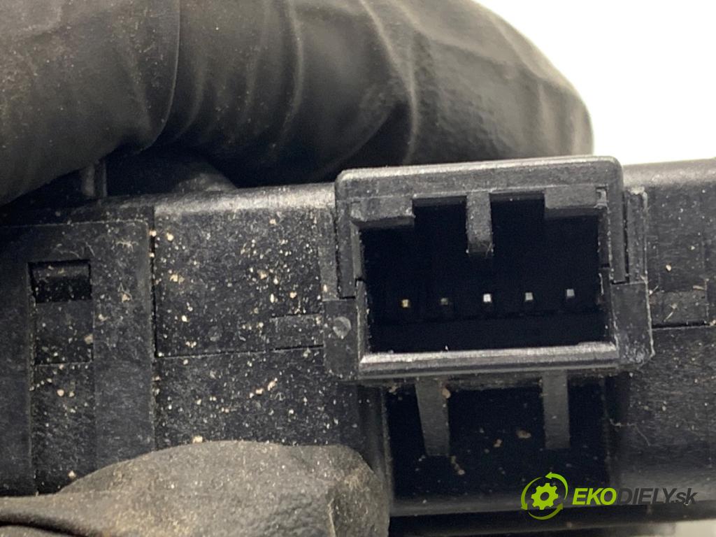 MAZDA CX-9 SUV 2016 184 kW 2.5 T AWD 2488 Motor kúrenia 113800-4040