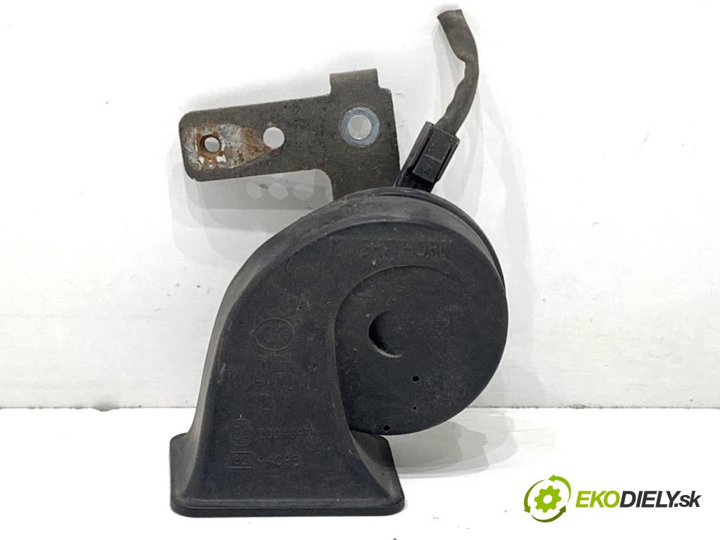 MAZDA CX-9 SUV 2016 184 kW 2.5 T AWD 2488 klaksón 