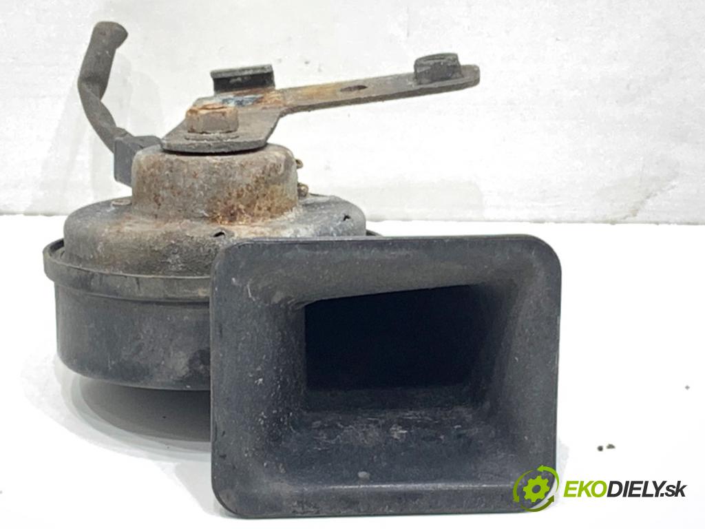 MAZDA CX-9 SUV 2016 184 kW 2.5 T AWD 2488 klaksón