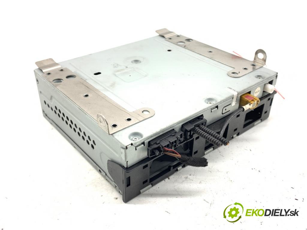 AUDI A6 C6 sedan 2004 165 kW 3.0 TDI quattro 2967 RADIO 4F0035541 (Audio zařízení)