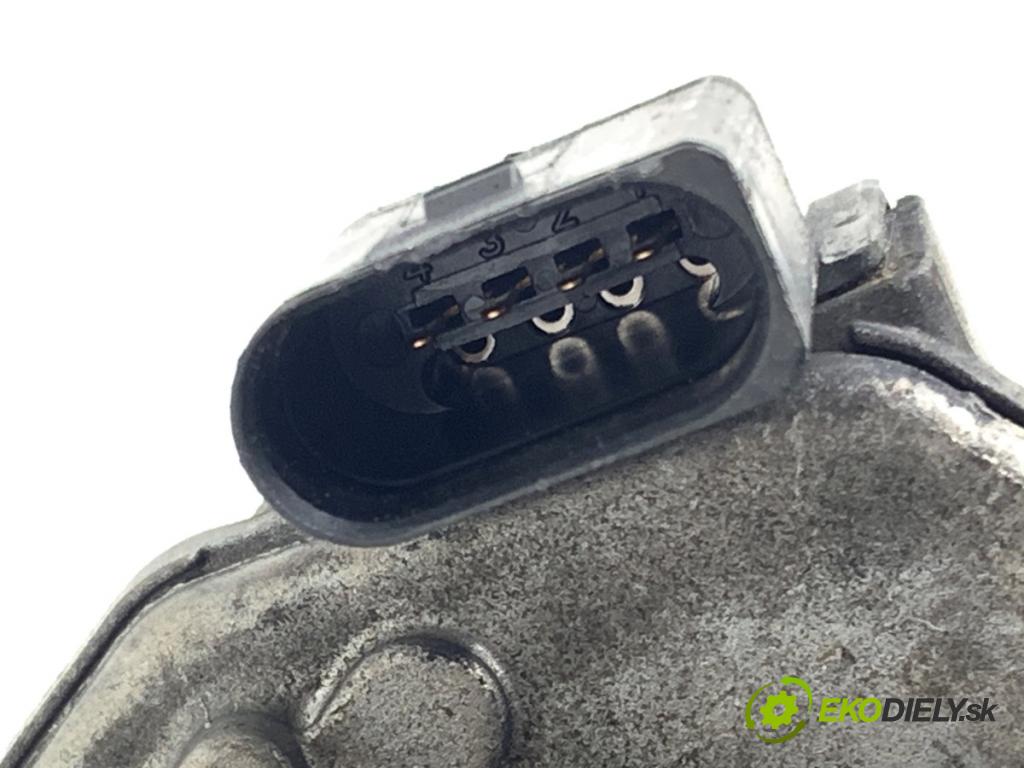 AUDI A6 C6 sedan 2004 165 kW 3.0 TDI quattro 2967 nastavovač svod, potrubí 059129088D (Motorek ostatní)