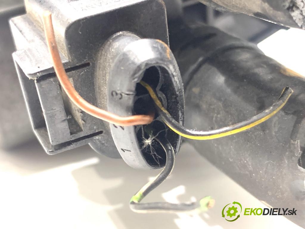 AUDI A6 C6 sedan 2004 165 kW 3.0 TDI quattro 2967 DALŠÍ: Pumpa vody 4F1959617A (Vodná pumpa)