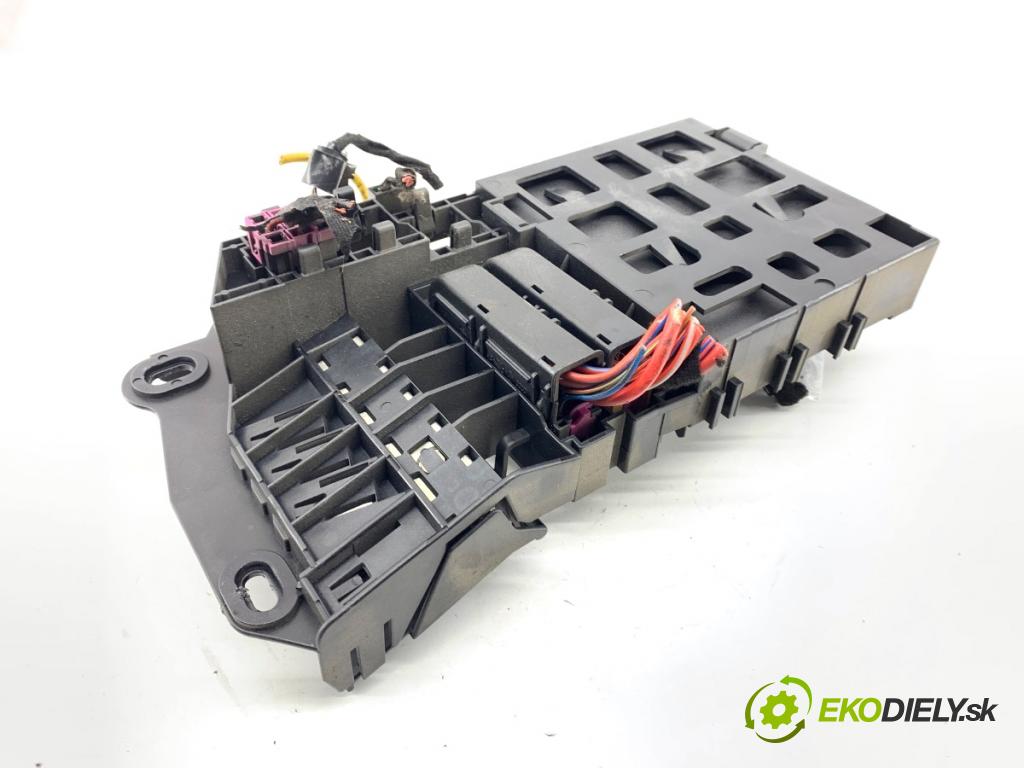 AUDI A6 C6 sedan 2004 165 kW 3.0 TDI quattro 2967 Modul komfortu 4F0907289E (Modul komfortu)