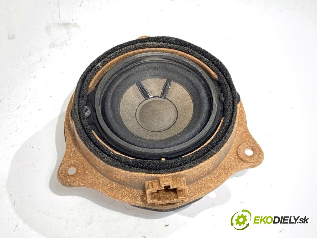 AUDI A6 C6 sedan 2004 165 kW 3.0 TDI quattro 2967 reproduktory 4F0035381A 4F0035415A