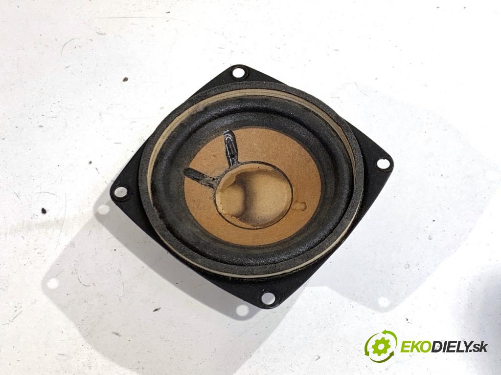 AUDI A6 C6 sedan 2004 165 kW 3.0 TDI quattro 2967 reproduktory 4F0035381A 4F0035415A