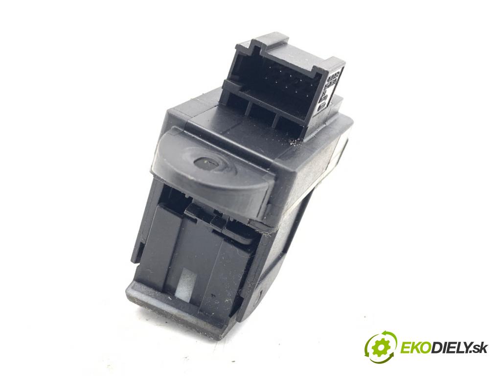 AUDI A6 C6 sedan 2004 165 kW 3.0 TDI quattro 2967 Kulisa brzdy ručnej brzdy 4F1927225