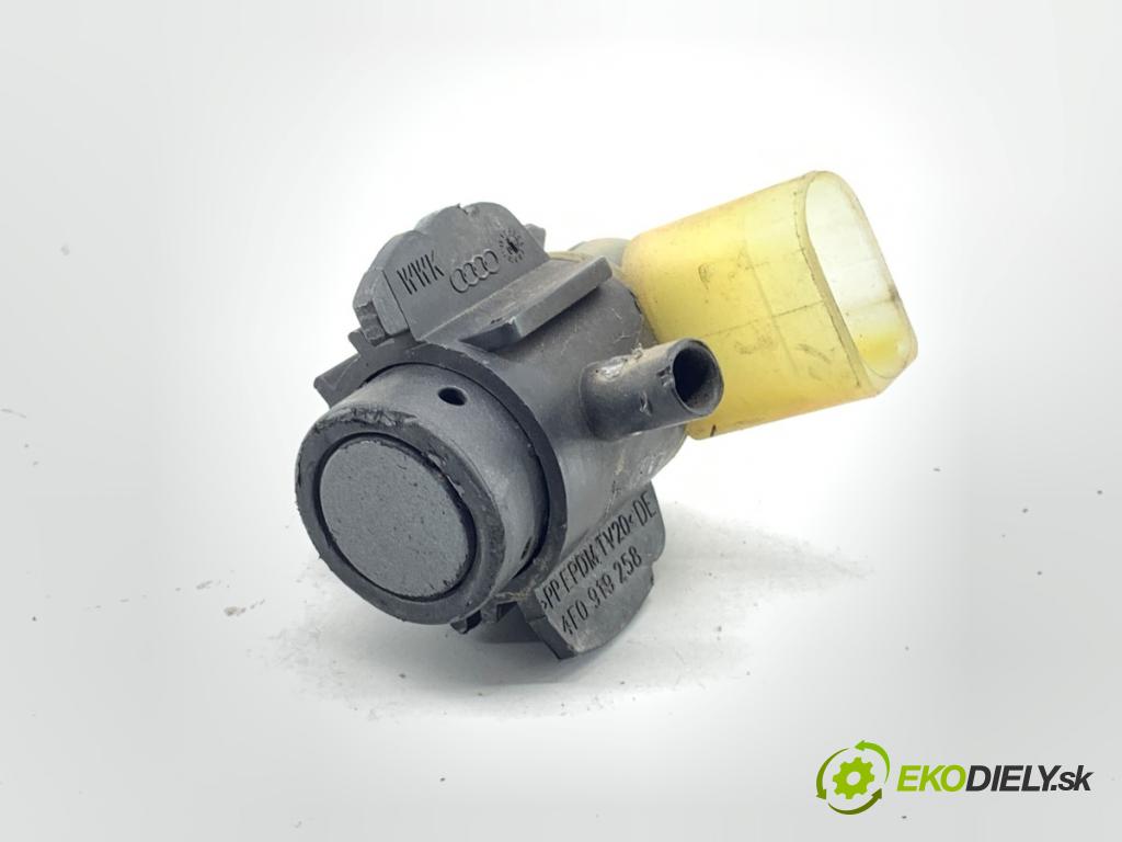 AUDI A6 C6 sedan 2004 165 kW 3.0 TDI quattro 2967 snímač PDC 