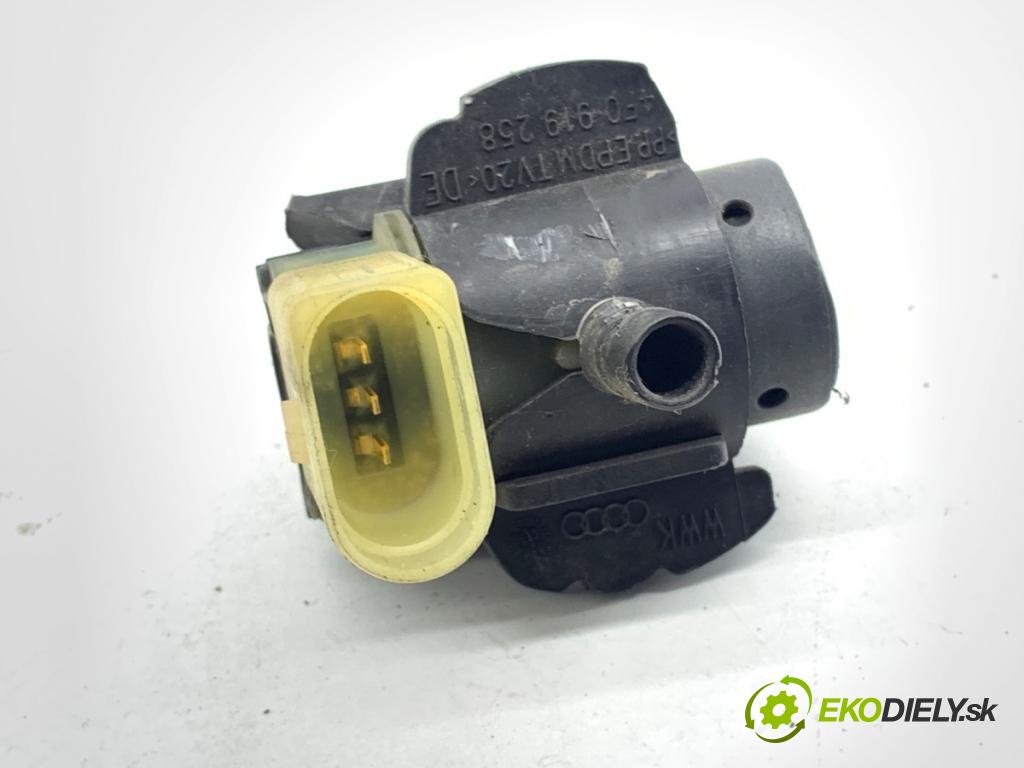 AUDI A6 C6 sedan 2004 165 kW 3.0 TDI quattro 2967 Snímač PDC