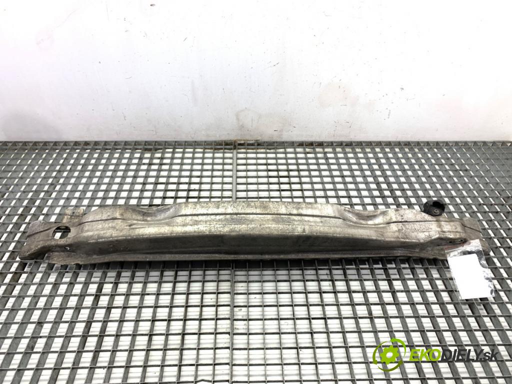 AUDI A6 C6 sedan 2004 165 kW 3.0 TDI quattro 2967 výztuha nárazníka přední část  (Přední výztuha)