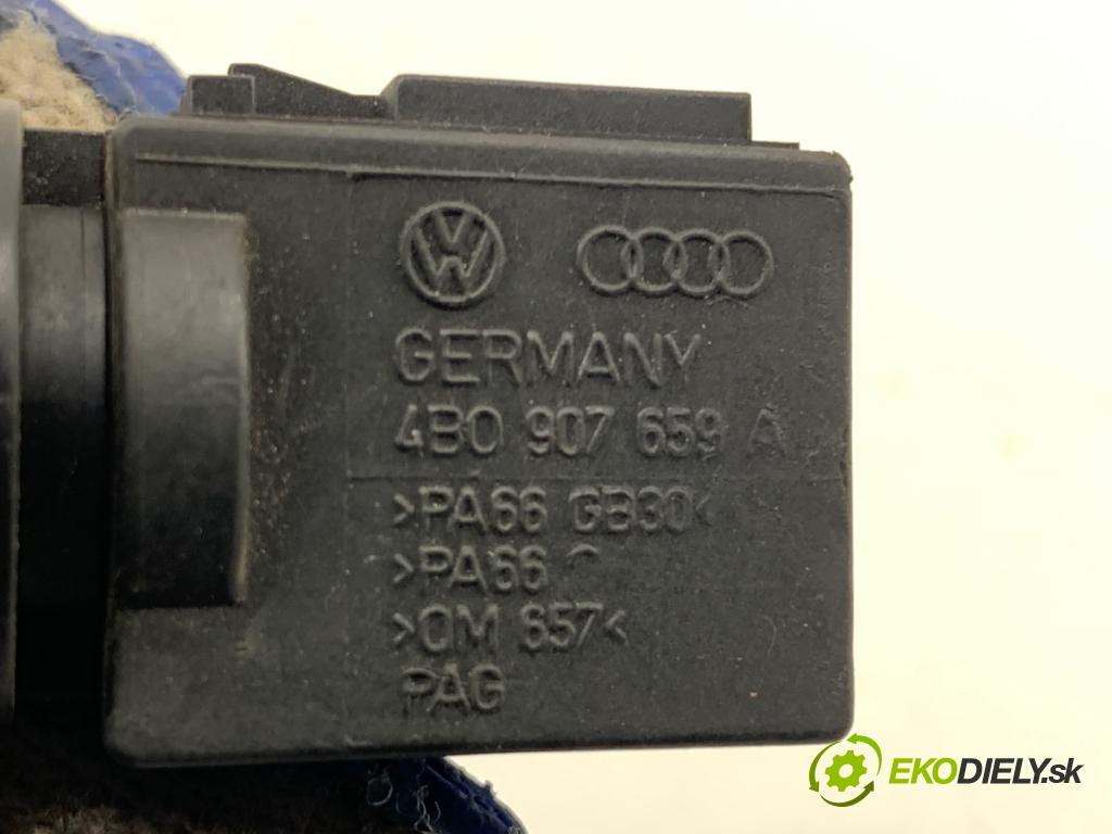 AUDI A6 C6 sedan 2004 165 kW 3.0 TDI quattro 2967 Snímač kvality vzduchu 4B0907659A