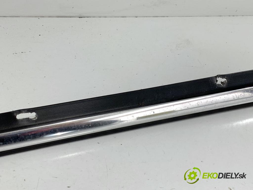 AUDI A6 C6 sedan 2004 165 kW 3.0 TDI quattro 2967 Lišta Sbírání: predný ľavy 4F0853283B