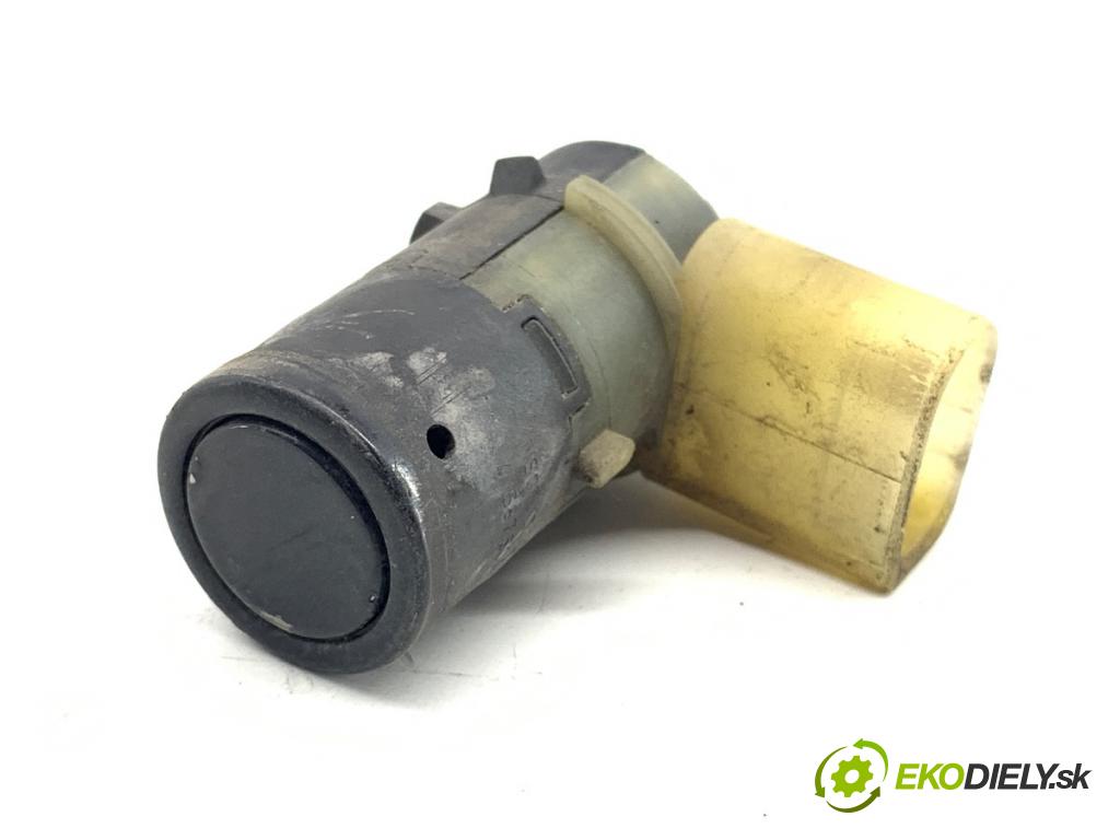 AUDI A6 C6 sedan 2004 165 kW 3.0 TDI quattro 2967 snímač PDC 7H0919275C