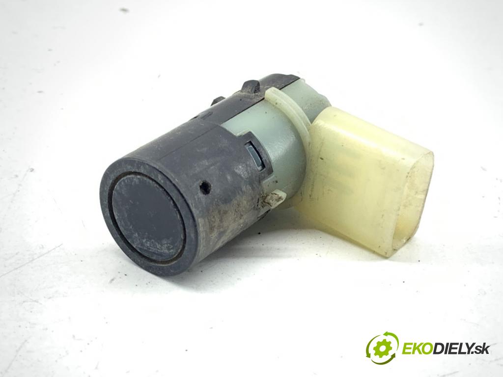 AUDI A6 C6 sedan 2004 165 kW 3.0 TDI quattro 2967 snímač PDC 