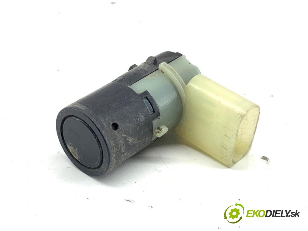 AUDI A6 C6 sedan 2004 165 kW 3.0 TDI quattro 2967 snímač PDC 