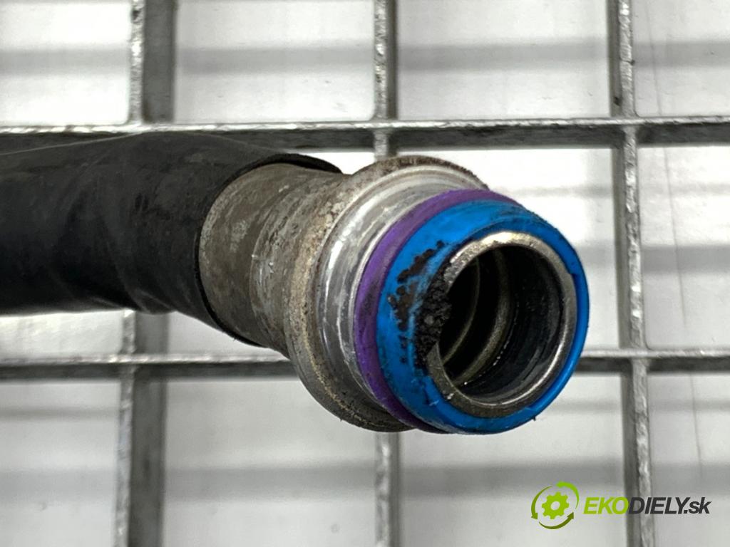 AUDI A6 C6 sedan 2004 165 kW 3.0 TDI quattro 2967 rúrka klimatizácie  (Rúrka klimatizácie)