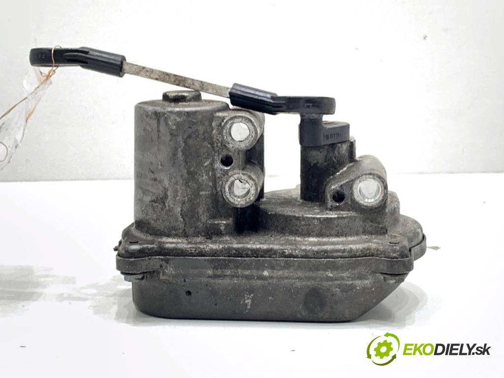 AUDI A6 C6 sedan 2004 165 kW 3.0 TDI quattro 2967 nastavovač svod, potrubí 059129088 (Motorek ostatní)