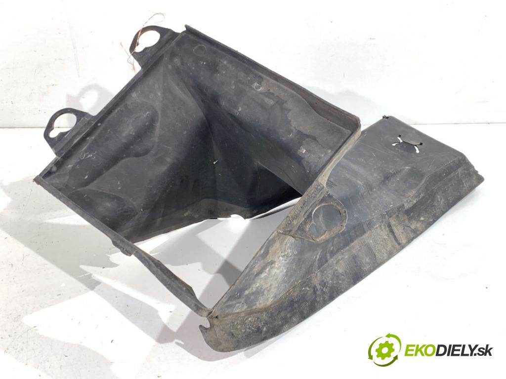 AUDI A6 C6 sedan 2004 165 kW 3.0 TDI quattro 2967 volant vzduchu levá strana 4F0145333