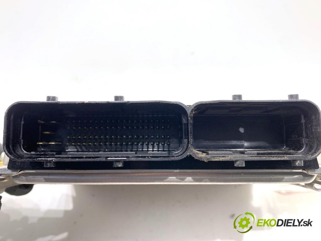 HYUNDAI TUCSON SUV 2006 104 kW 2.0 1975 riadiaca jednotka Motor 39171-23270 (Riadiaca jednotka)