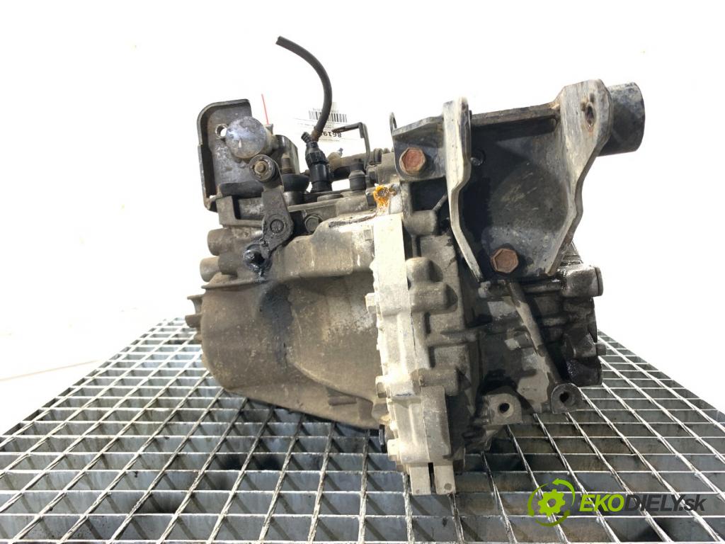 HYUNDAI TUCSON SUV 2006 104 kW 2.0 1975 Prevodovka  (Prevodovka)