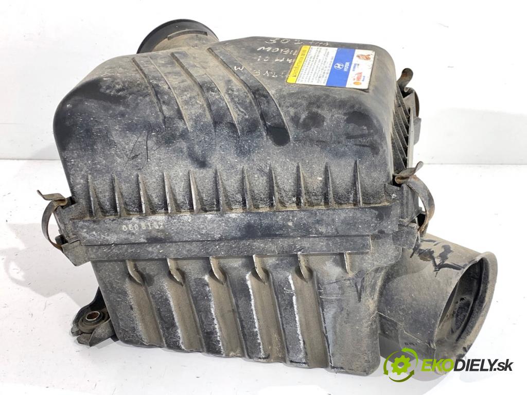 HYUNDAI TUCSON SUV 2006 104 kW 2.0 1975 obal filtra vzduchu 28100-2E000 (Kryt vzduchového filtru)