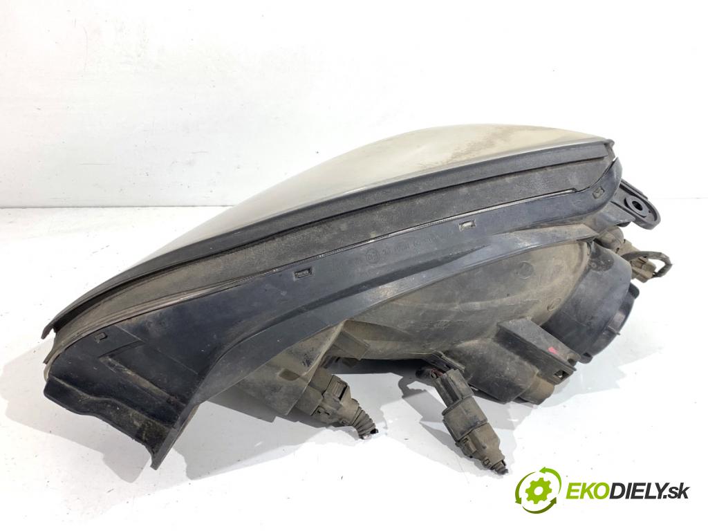 HYUNDAI TUCSON SUV 2006 104 kW 2.0 1975 Svetlomet pravy predný