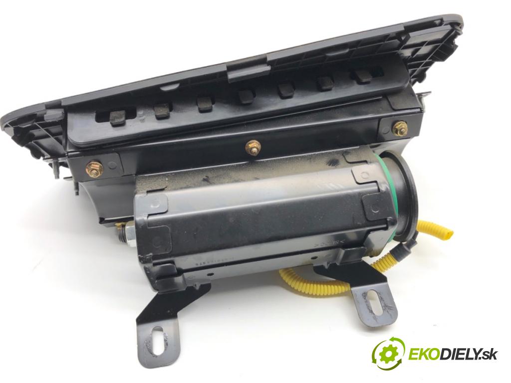 HYUNDAI TUCSON SUV 2006 104 kW 2.0 1975 AirBag spolujezdce  (Airbag)