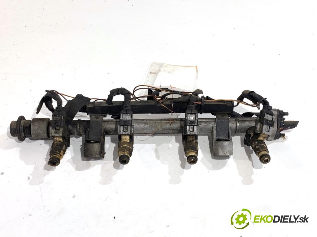 HYUNDAI TUCSON SUV 2006 104 kW 2.0 1975 Lišta vstrekovacia 9260930013 (Vstrekovacia lišta)