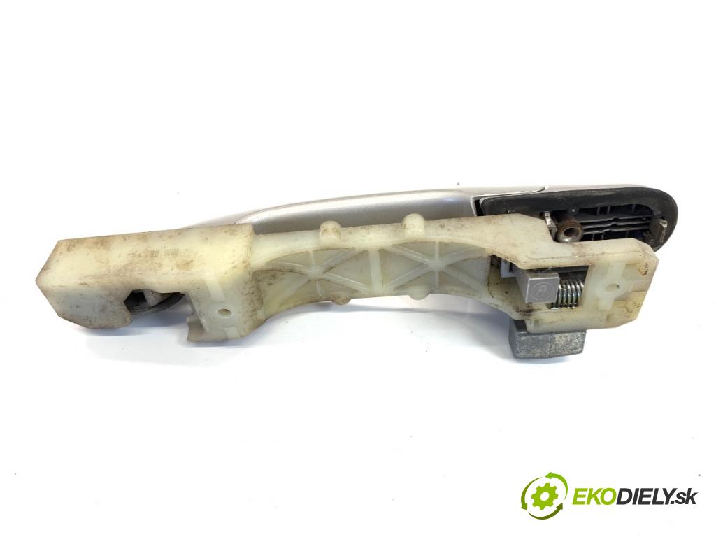 HYUNDAI TUCSON SUV 2006 104 kW 2.0 1975 klika vnejší pravý zadní část