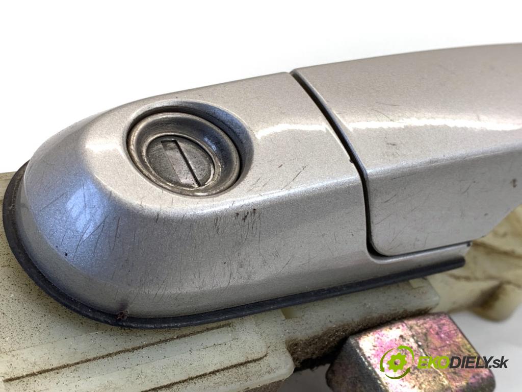 HYUNDAI TUCSON SUV 2006 104 kW 2.0 1975 klika vnejší levý přední část