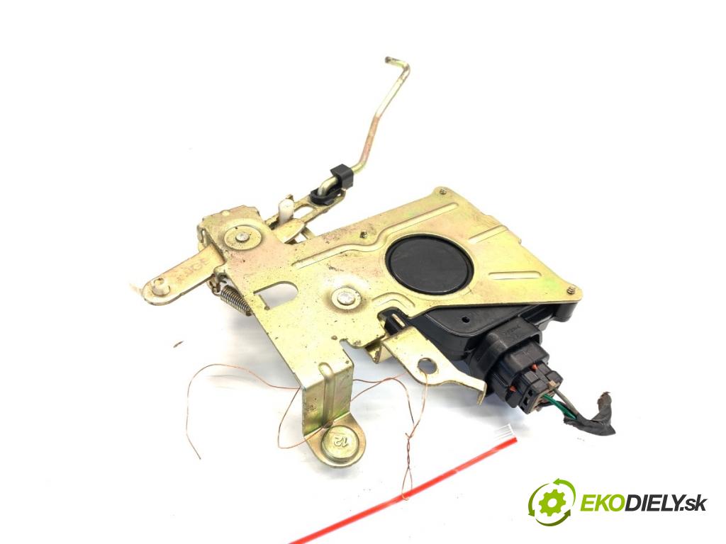 HYUNDAI TUCSON SUV 2006 104 kW 2.0 1975 zámok dveří zadní část 