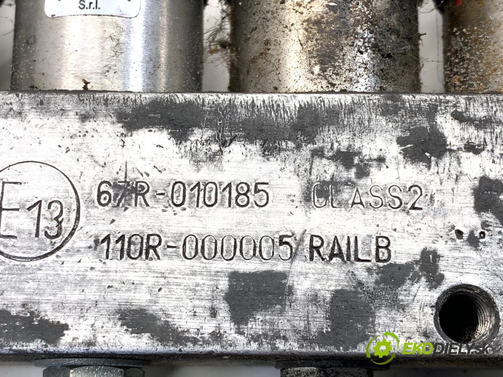 HYUNDAI TUCSON SUV 2006 104 kW 2.0 1975 vstřikovač LPG 67R-010185