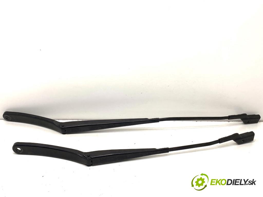 FORD FOCUS IV Kombi 2018 110 kW 2.0 EcoBlue 1995 Rameno stierače predný JX7B17527AB JX7B17526AB