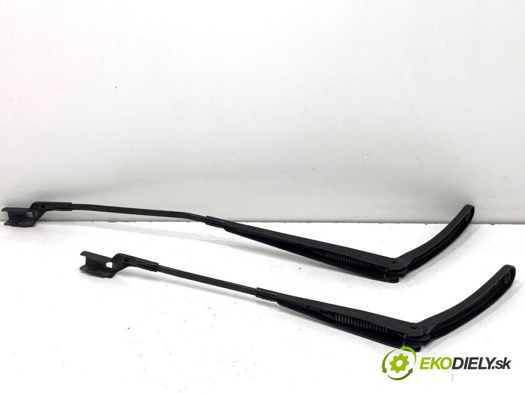 FORD FOCUS IV Kombi 2018 110 kW 2.0 EcoBlue 1995 Rameno stierače predný JX7B17527AB JX7B17526AB