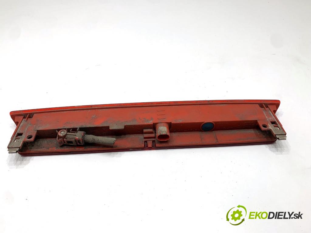 FORD FOCUS IV Kombi 2018 110 kW 2.0 EcoBlue 1995 Svetlo brzdových svetiel H1BB-13A613-AC