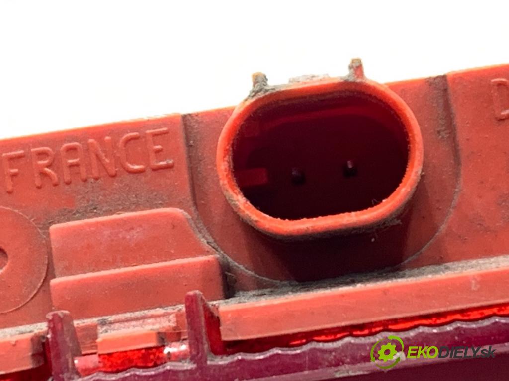 FORD FOCUS IV Kombi 2018 110 kW 2.0 EcoBlue 1995 Svetlo brzdových svetiel H1BB-13A613-AC