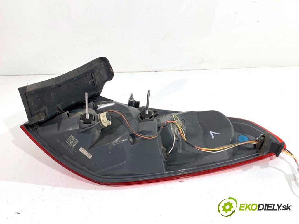 FORD FOCUS IV Kombi 2018 110 kW 2.0 EcoBlue 1995 světlo levý zadní část JX7B-13405-HC