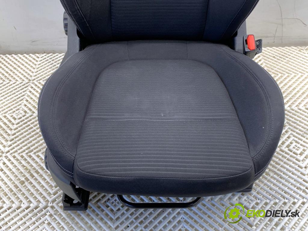 FORD FOCUS IV Kombi 2018 110 kW 2.0 EcoBlue 1995 Sedadlo pravy predný
