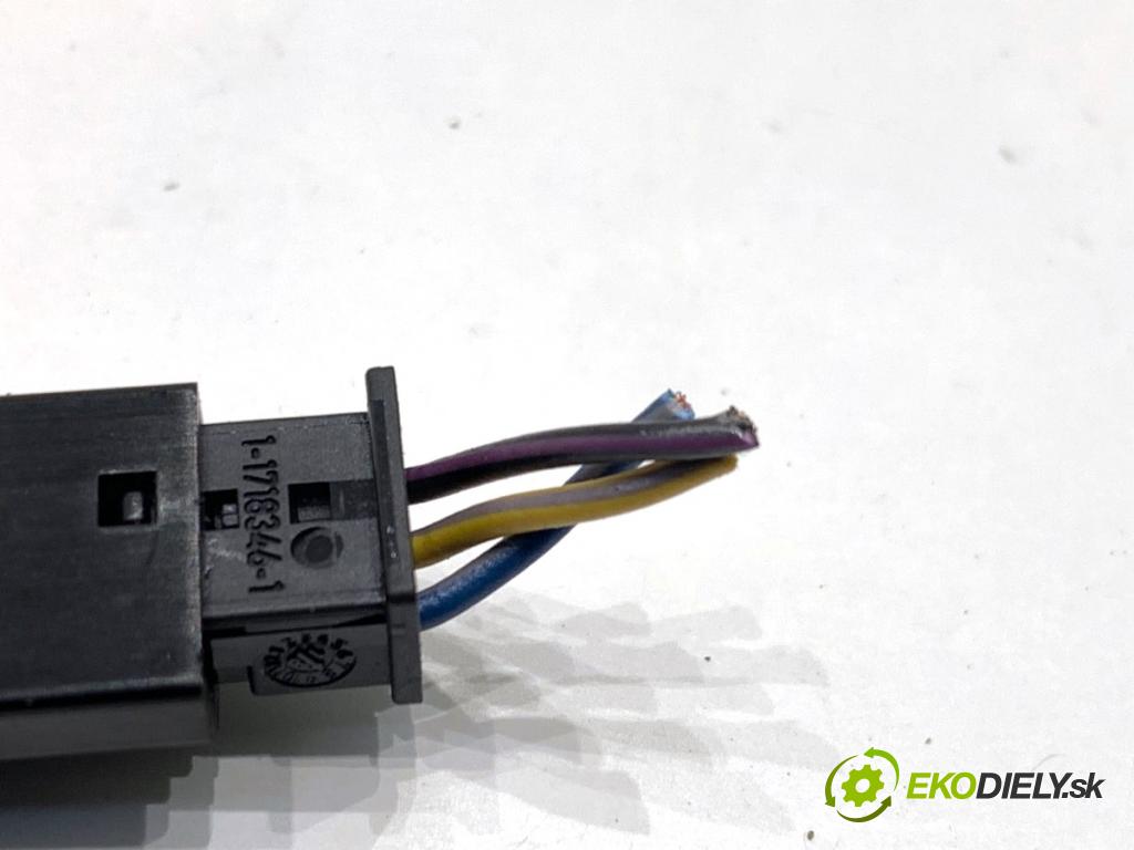 FORD FOCUS IV Kombi 2018 110 kW 2.0 EcoBlue 1995 Snímač dažďa G3GT-17D547-AD (Snímač dažďa)