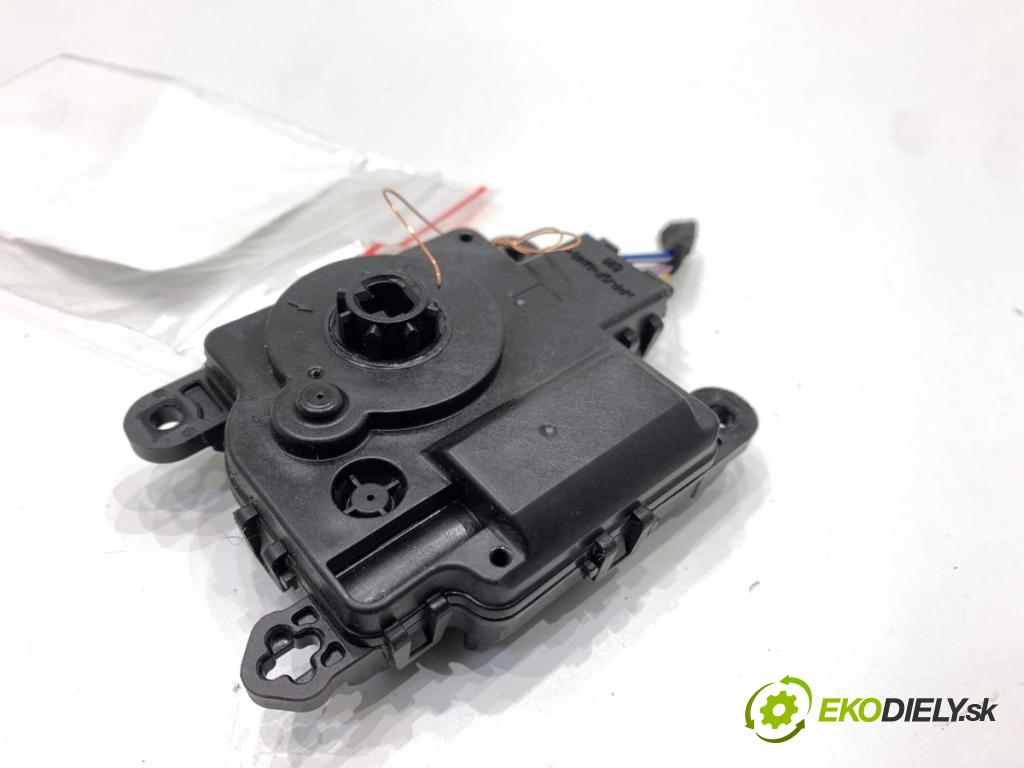 FORD FOCUS IV Kombi 2018 110 kW 2.0 EcoBlue 1995 Motor kúrenia 113800-4870