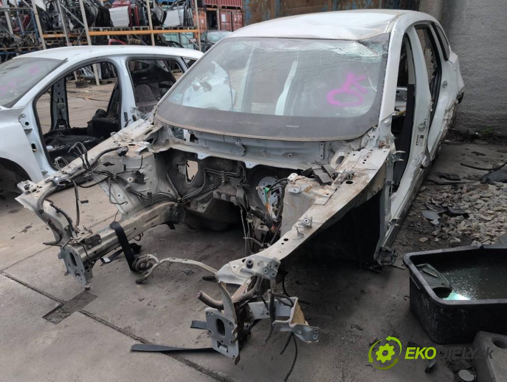 MAZDA CX-9 SUV 2016 184 kW 2.5 T AWD 2488 karoséria ČTVRŤÁK: Blatník prah strecha PODŁUŻNICA