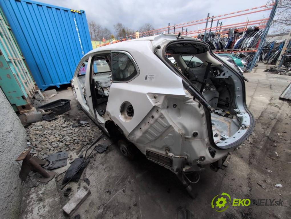 MAZDA CX-9 SUV 2016 184 kW 2.5 T AWD 2488 karoséria ČTVRŤÁK: Blatník prah strecha PODŁUŻNICA