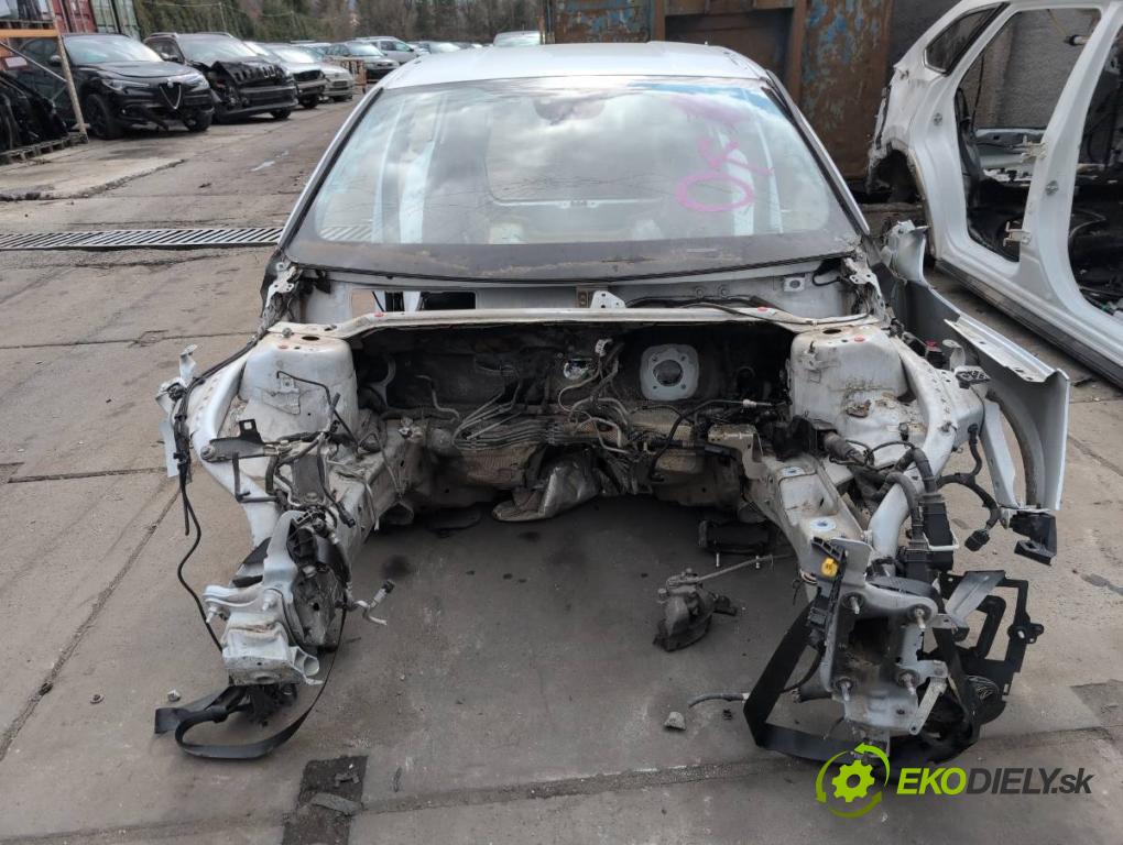 FORD FOCUS IV Kombi 2018 110 kW 2.0 EcoBlue 1995 karoséria ČTVRŤÁK: Blatník prah strecha PODŁUŻNICA