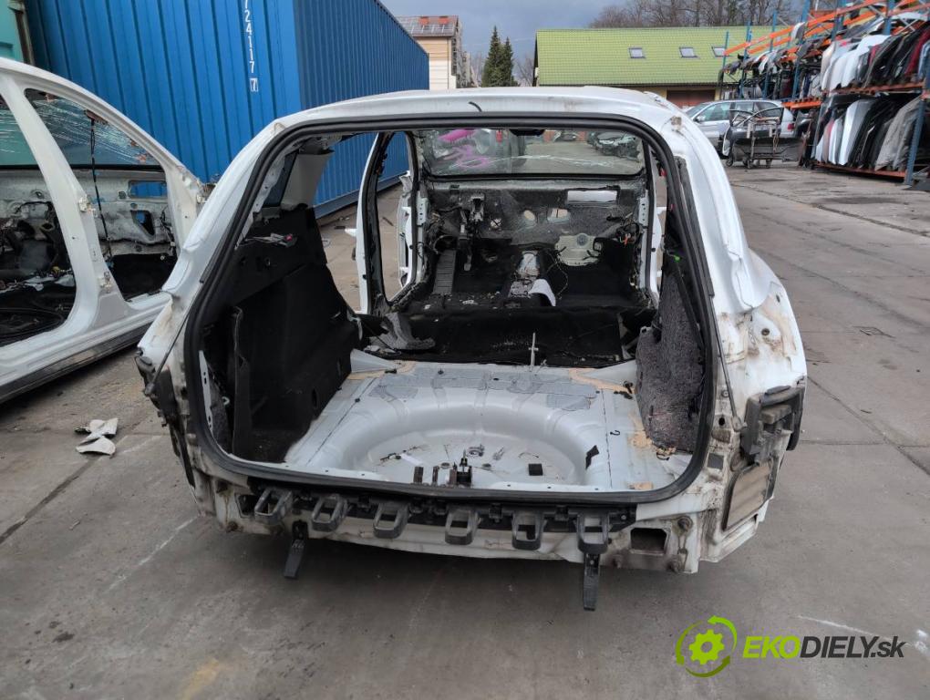 FORD FOCUS IV Kombi 2018 110 kW 2.0 EcoBlue 1995 karoséria ČTVRŤÁK: Blatník prah strecha PODŁUŻNICA